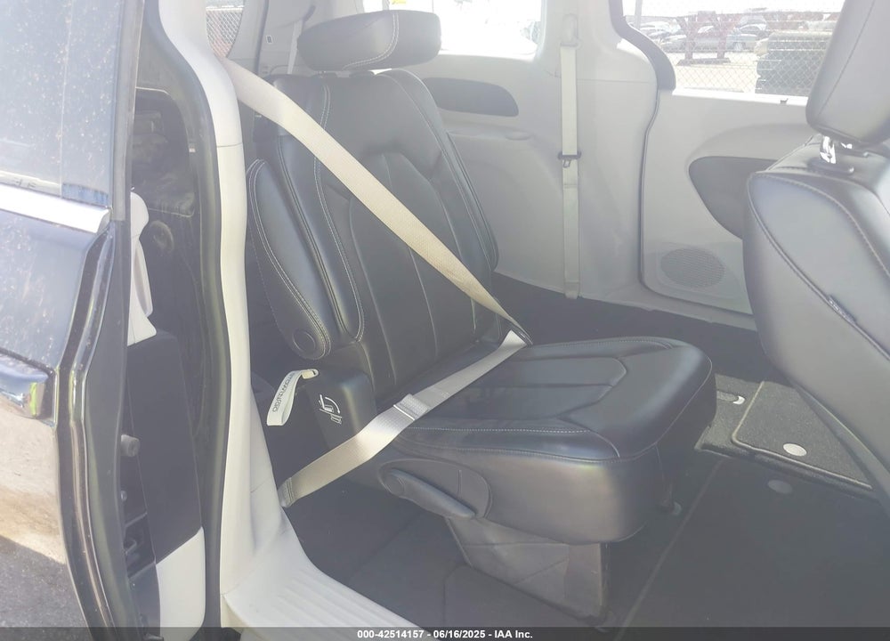 2023 CHRYSLER PACIFICA TOURING L VIN: 2C4RC1BGXPR627545