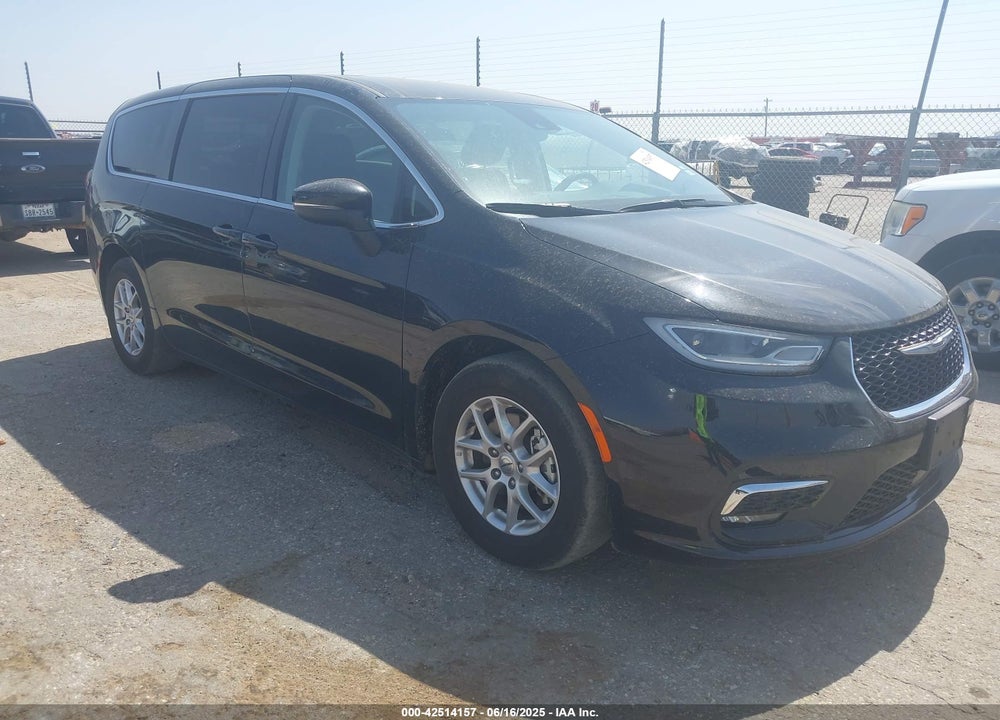 2023 CHRYSLER PACIFICA TOURING L VIN: 2C4RC1BGXPR627545