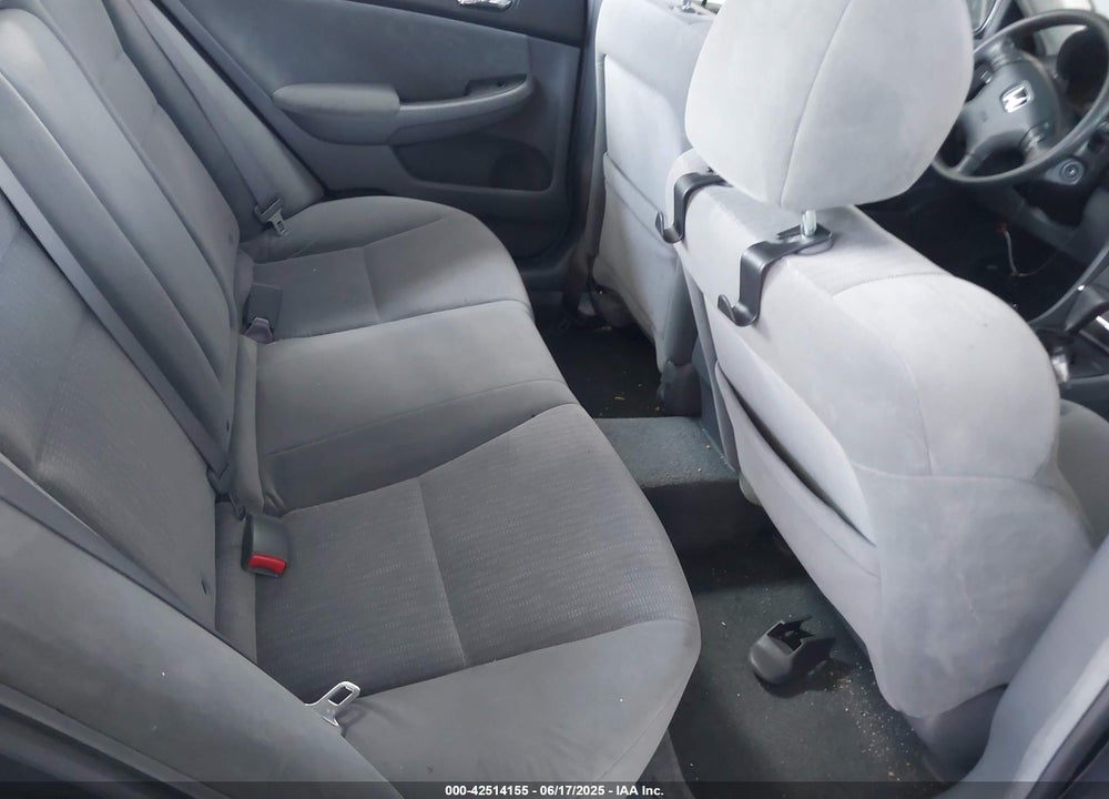 2005 HONDA ACCORD 3.0 LX VIN: 1HGCM66305A004798