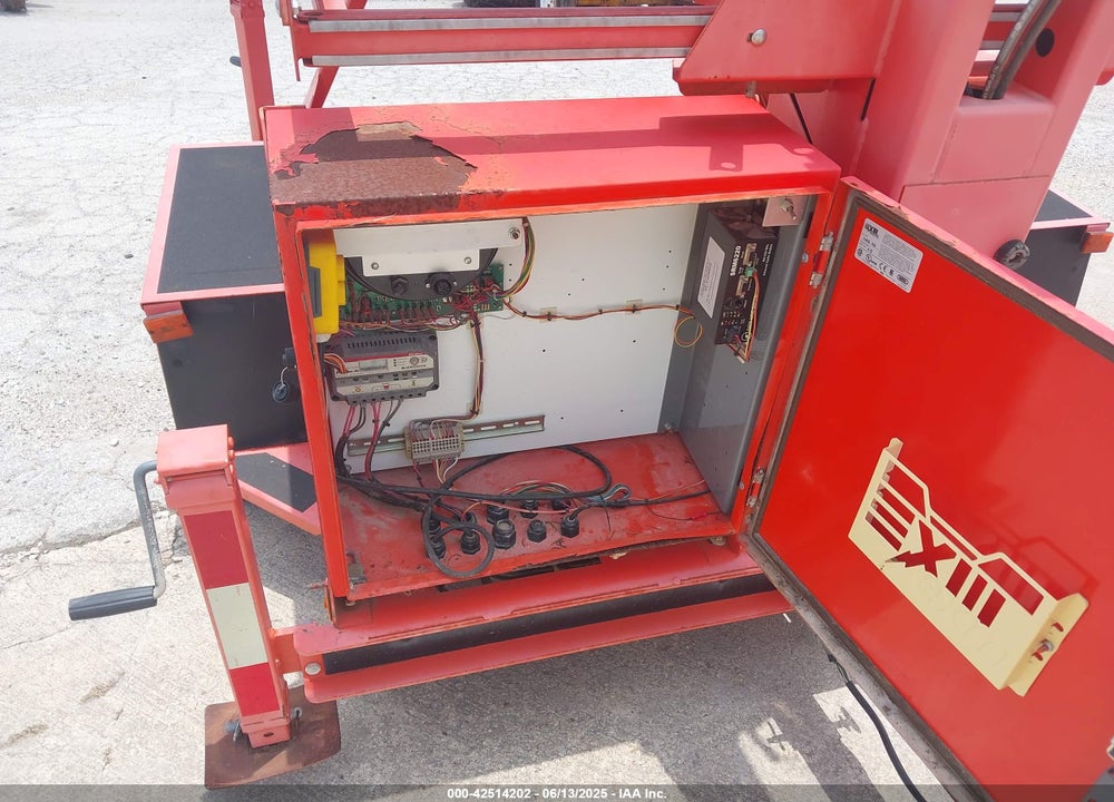 2013 BELL MACHINE TRAFFIC SIGNAL VIN: 2EL657560