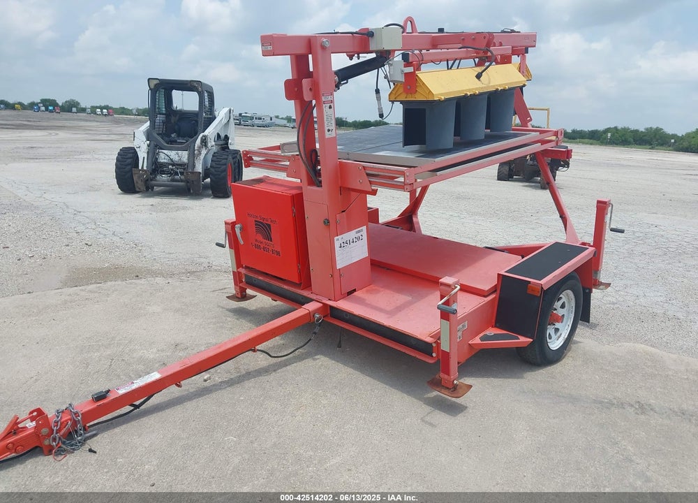 2013 BELL MACHINE TRAFFIC SIGNAL VIN: 2EL657560