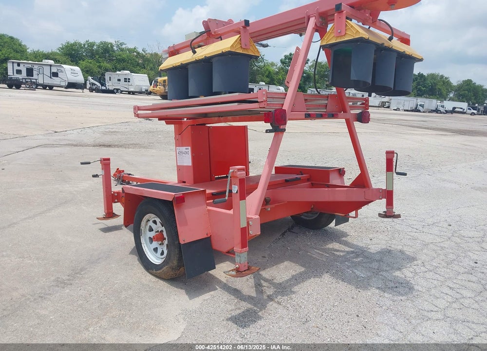 2013 BELL MACHINE TRAFFIC SIGNAL VIN: 2EL657560
