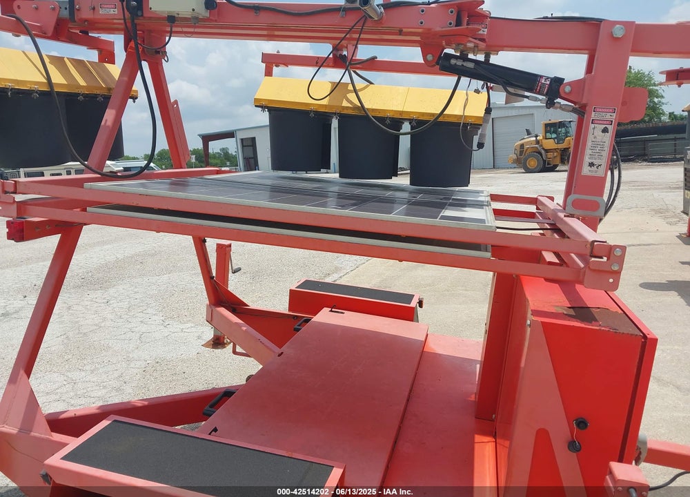 2013 BELL MACHINE TRAFFIC SIGNAL VIN: 2EL657560