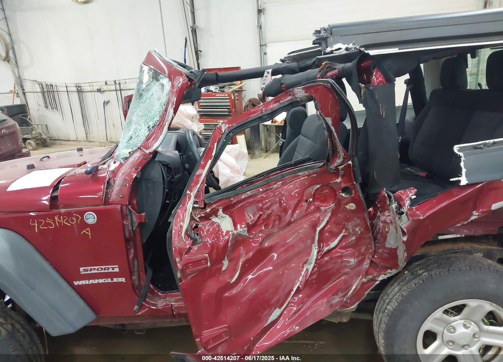 2011 JEEP WRANGLER / VIN: 1J4AA2D19BL613164