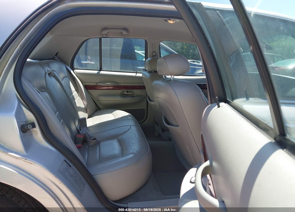 2001 MERCURY GRAND MARQUIS LS VIN: 2MEFM75W01X605304