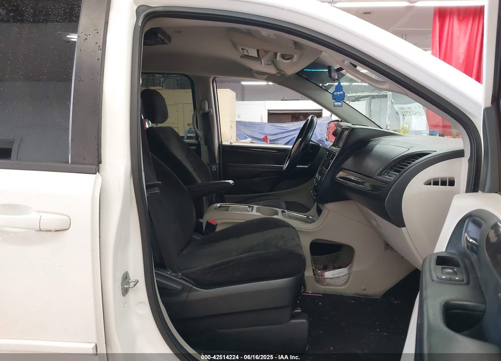 2012 DODGE GRAND CARAVAN SXT VIN: 2C4RDGCG1CR242335