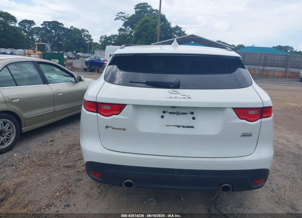 2017 JAGUAR F-PACE 35T PRESTIGE VIN: SADCK2BV6HA068843