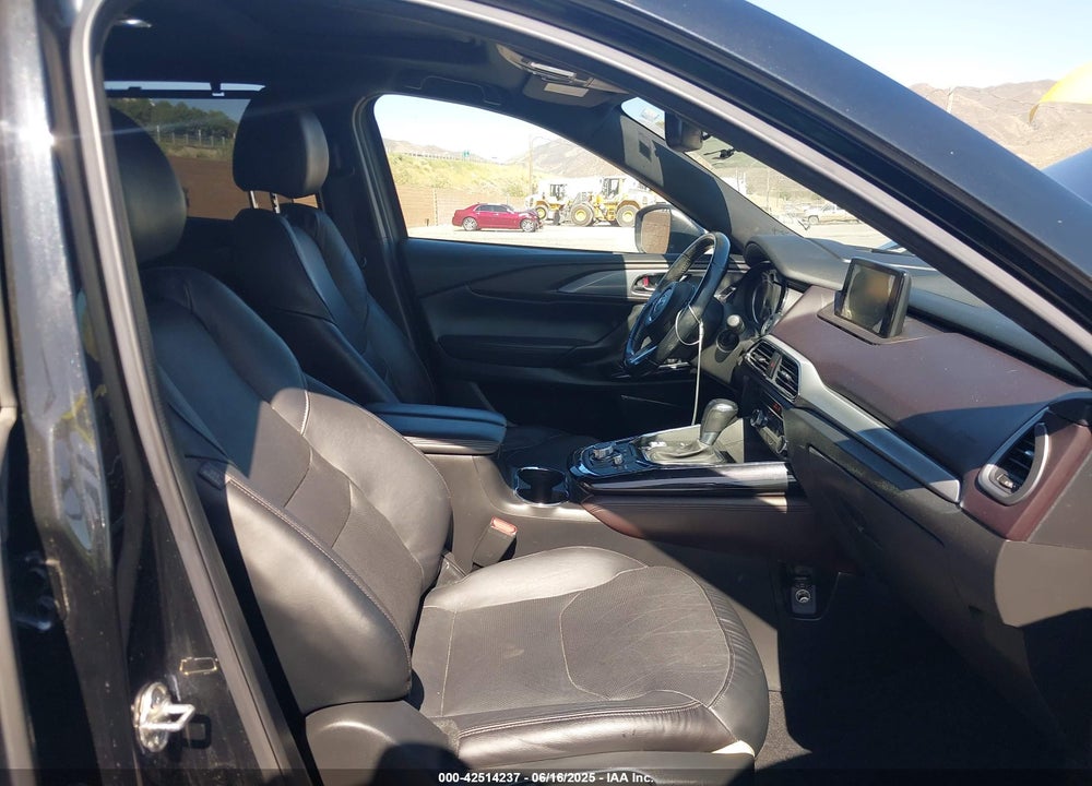 2017 MAZDA CX-9 GRAND TOURING VIN: JM3TCBDY0H0130671