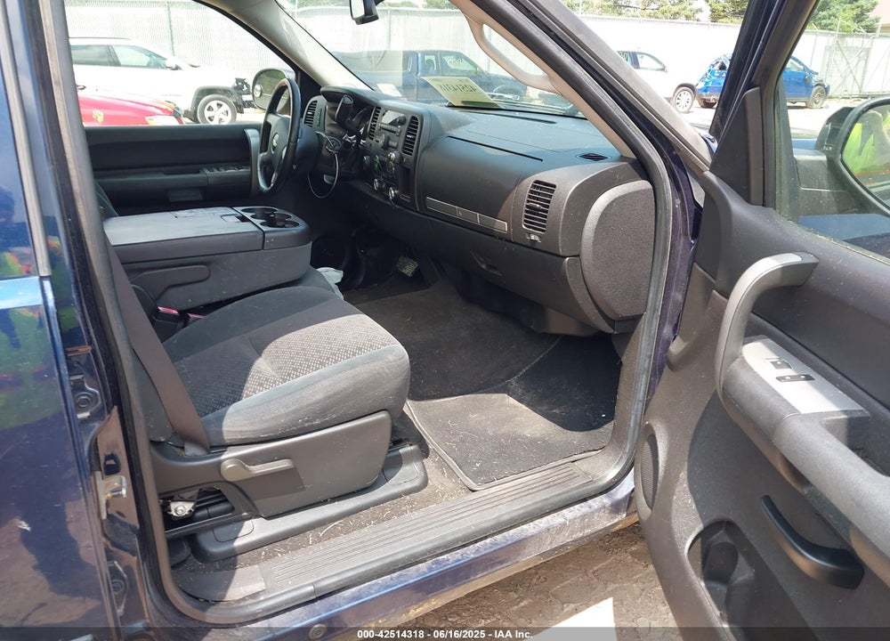 2008 CHEVROLET SILVERADO 1500 VIN: 2GCEK133081102751