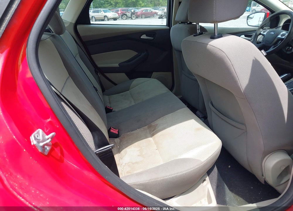 2013 FORD FOCUS VIN: 1FADP3F27DL111050