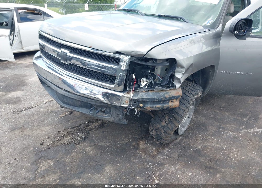 2007 CHEVROLET SILVERADO 1500 LT2 VIN: 1GCEK19J47Z577508