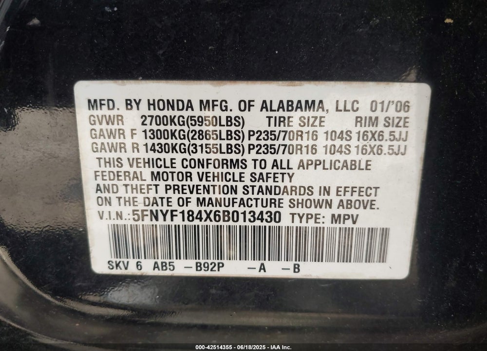 2006 HONDA PILOT EX VIN: 5FNYF184X6B013430