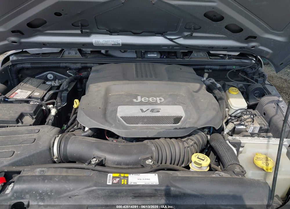 2015 JEEP WRANGLER UNLIMITED SPORT VIN: 1C4HJWDG3FL762241
