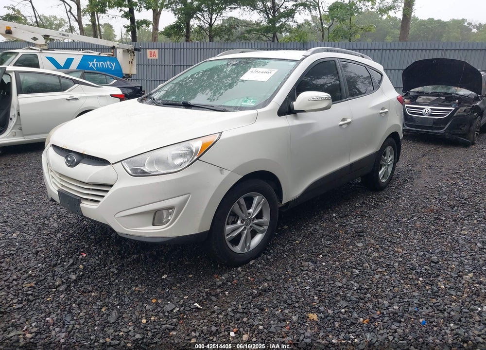 2013 HYUNDAI TUCSON GLS VIN: KM8JUCAC2DU712121