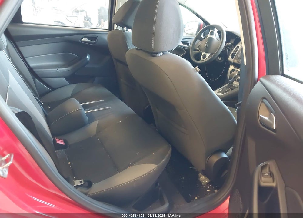 2014 FORD FOCUS VIN: 1FADP3F28EL272587