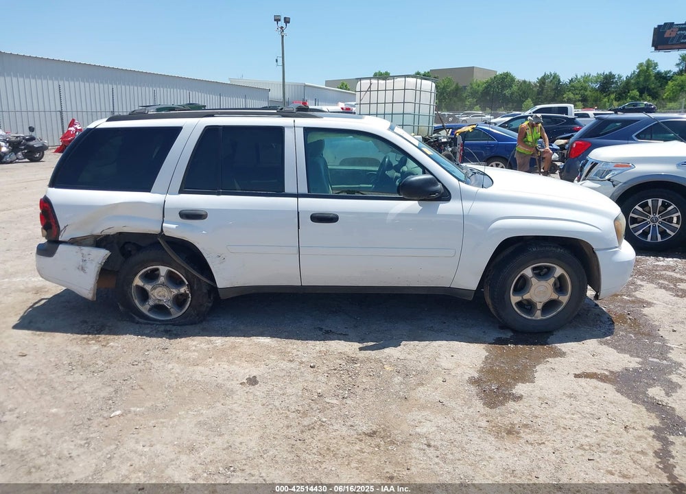 2008 CHEVROLET TRAILBLAZER VIN: 1GNDS13S582227612