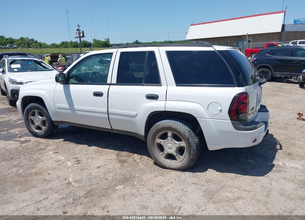 2008 CHEVROLET TRAILBLAZER VIN: 1GNDS13S582227612
