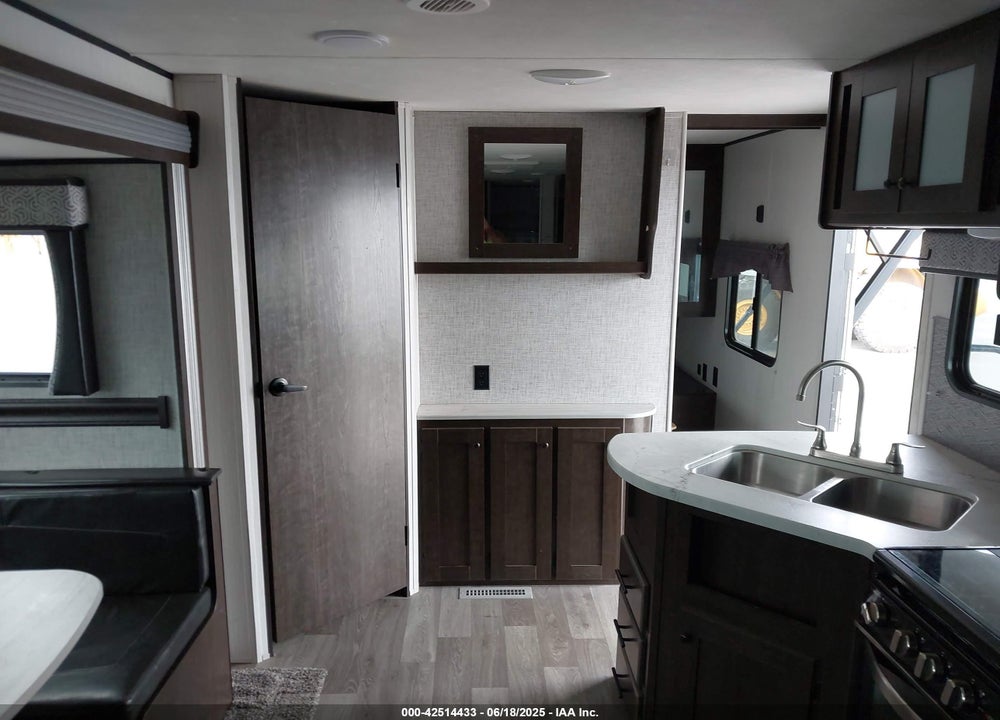 2021 HEARTLAND PIONEER BH280 VIN: 5SFPB3426ME446651