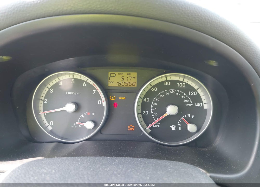 2008 HYUNDAI ACCENT VIN: KMHCN46C08U230211