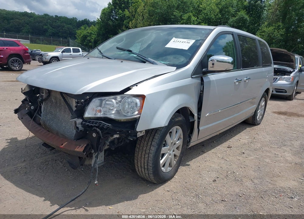 2011 CHRYSLER TOWN & COUNTRY TOURING-L VIN: 2A4RR8DG9BR655859