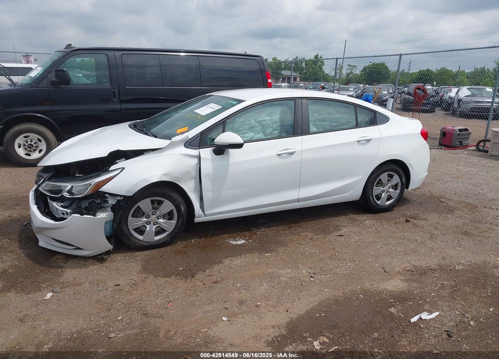 2017 CHEVROLET CRUZE VIN: 1G1BC5SM1H7117837