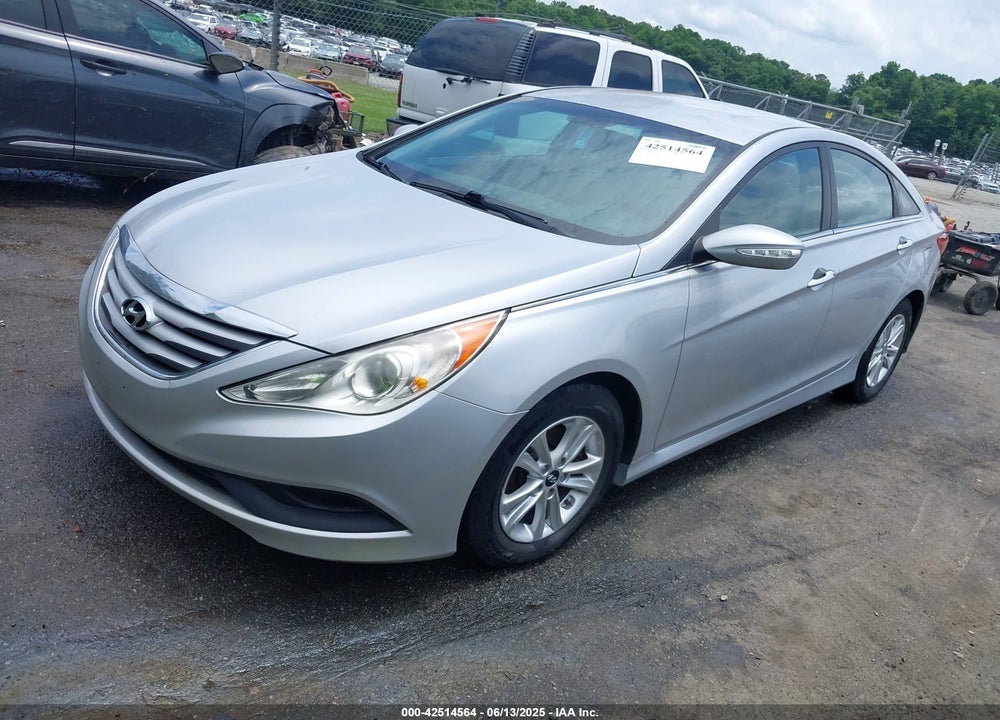 2014 HYUNDAI SONATA GLS VIN: 5NPEB4AC2EH927415