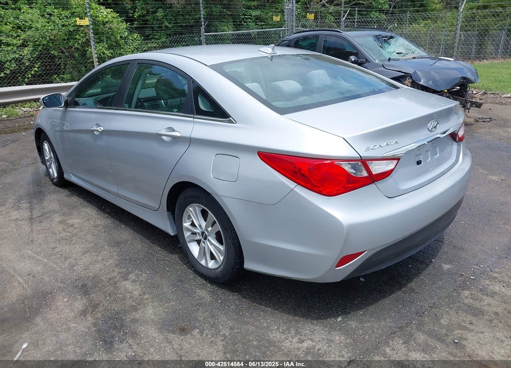 2014 HYUNDAI SONATA GLS VIN: 5NPEB4AC2EH927415