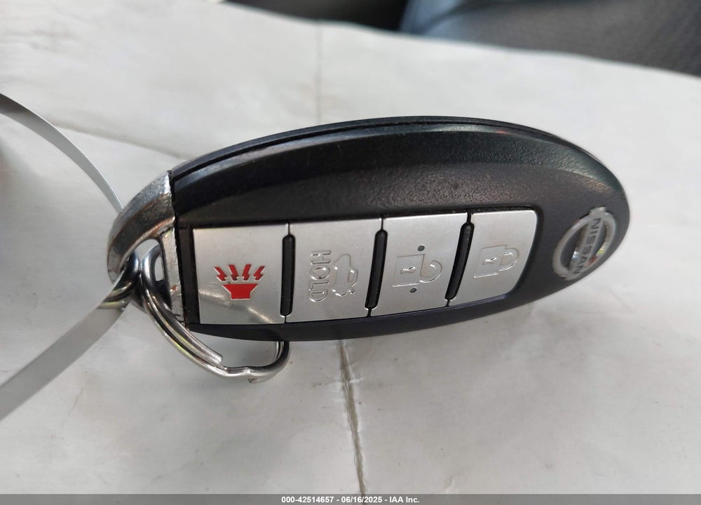 2015 NISSAN SENTRA SR VIN: 3N1AB7AP7FY221129