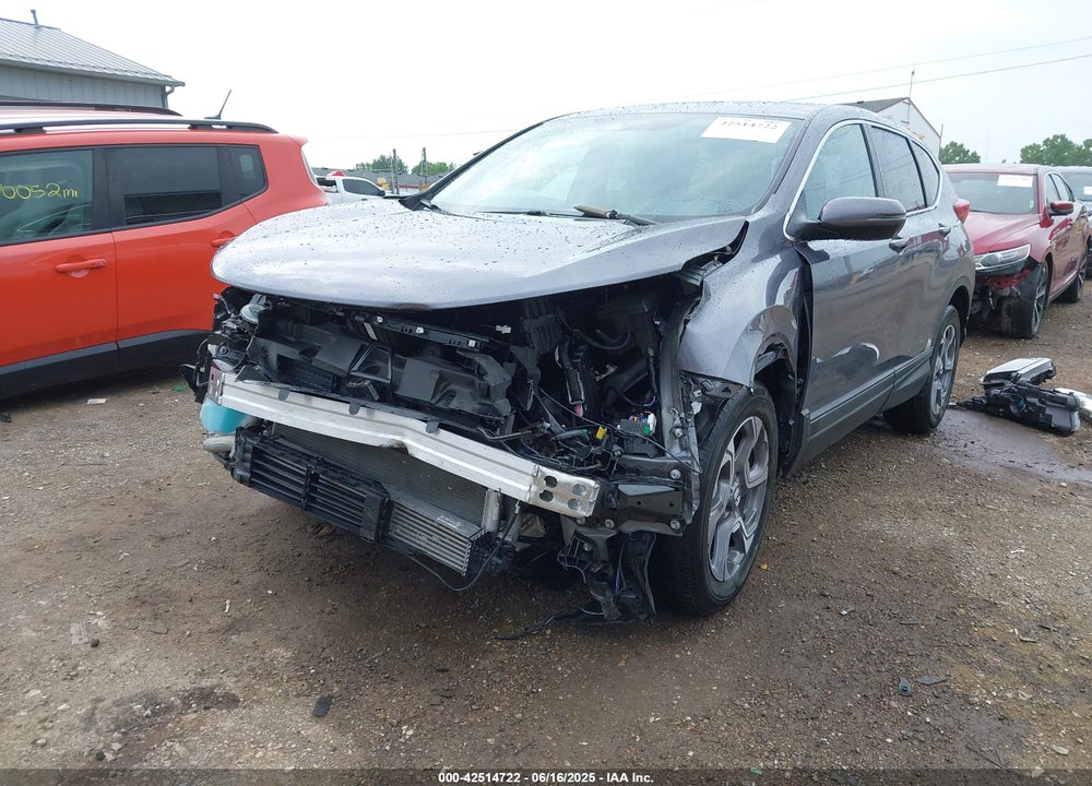 2018 HONDA CR-V VIN: 7FARW2H83JE075598
