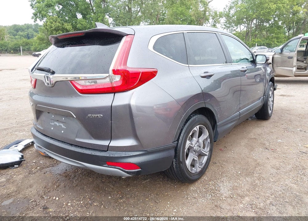2018 HONDA CR-V VIN: 7FARW2H83JE075598