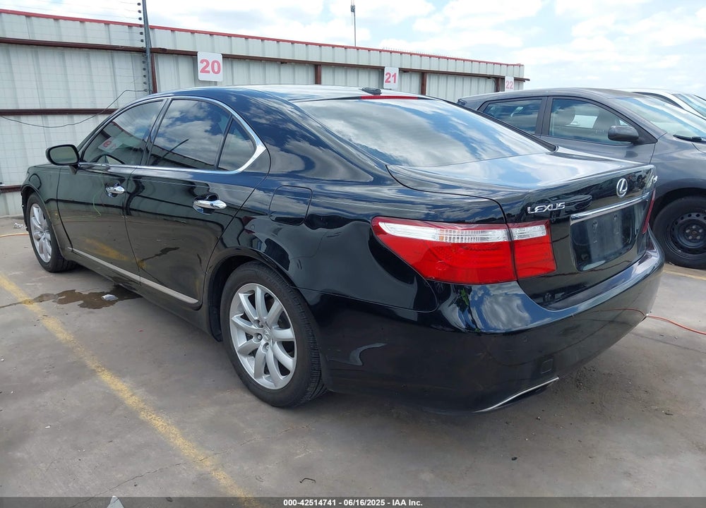 2008 LEXUS LS460 VIN: JTHBL46F585082517