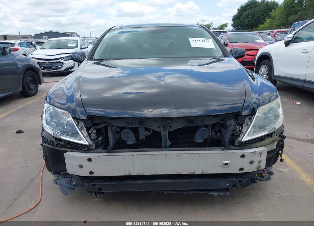 2008 LEXUS LS460 VIN: JTHBL46F585082517