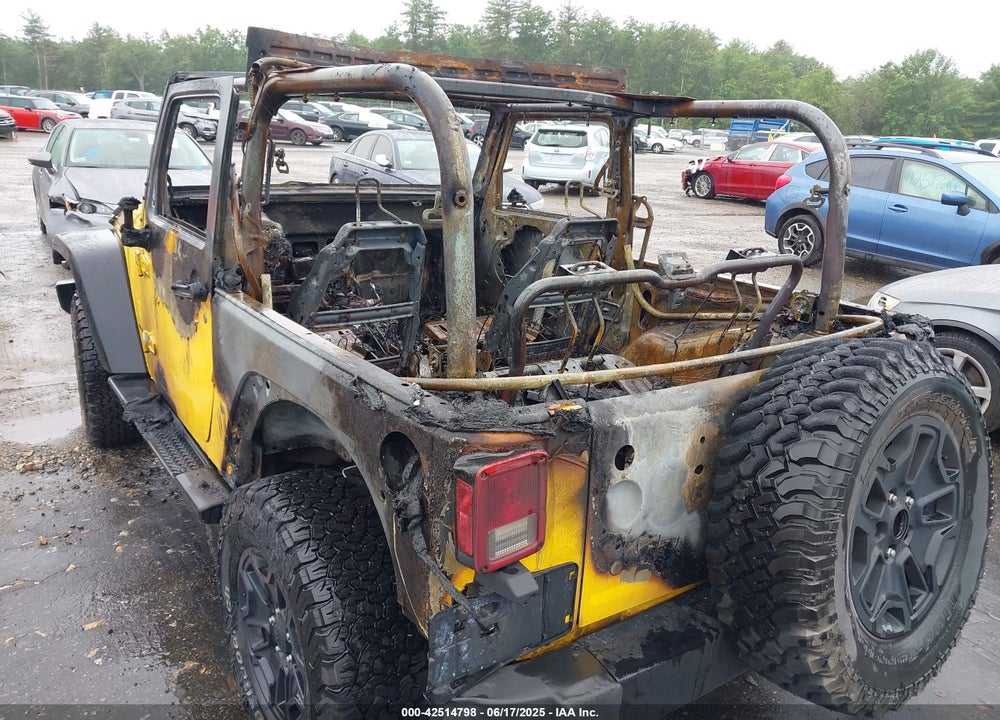 2015 JEEP WRANGLER / VIN: 1C4AJWAG8FL686196