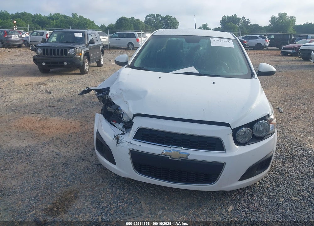 2014 CHEVROLET SONIC VIN: 1G1JC5SH5E4211571