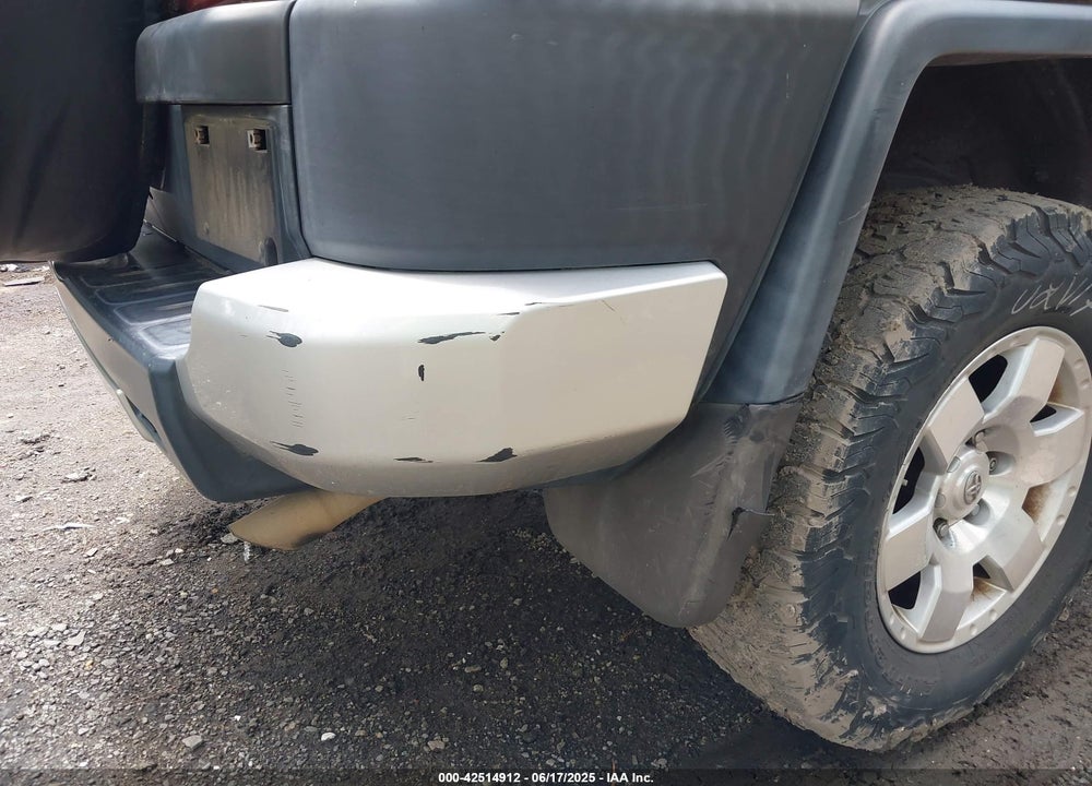 2008 TOYOTA FJ CRUISER VIN: JTEBU11F88K045480