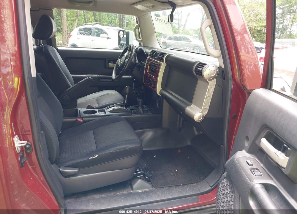 2008 TOYOTA FJ CRUISER VIN: JTEBU11F88K045480