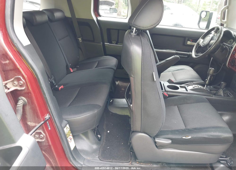 2008 TOYOTA FJ CRUISER VIN: JTEBU11F88K045480
