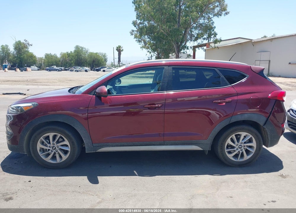 2017 HYUNDAI TUCSON VIN: KM8J33A4XHU331103