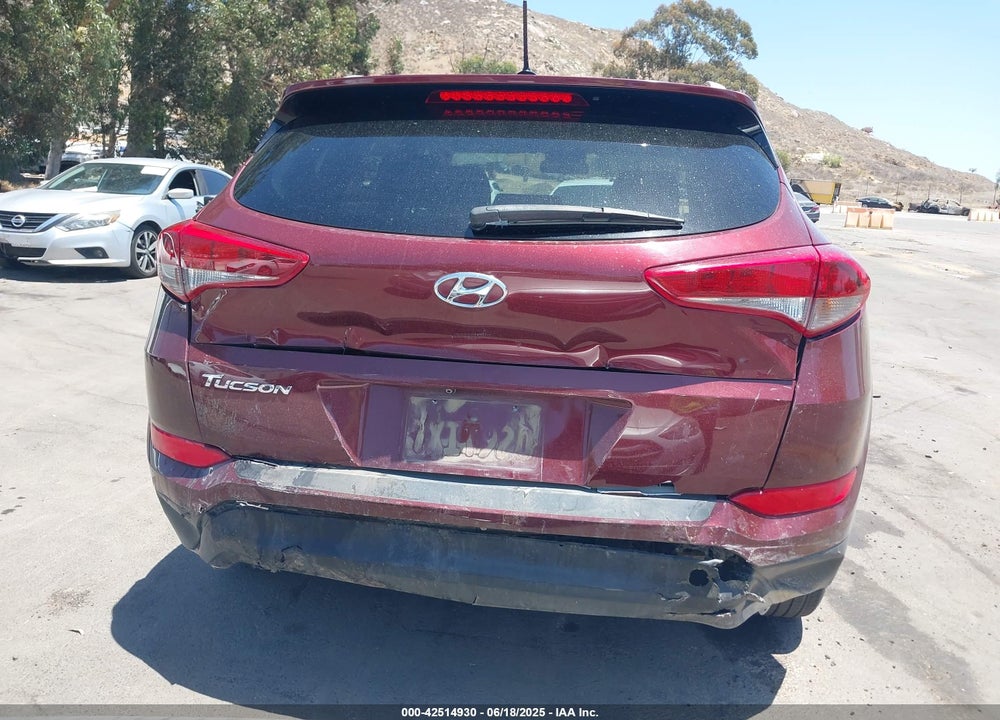 2017 HYUNDAI TUCSON VIN: KM8J33A4XHU331103