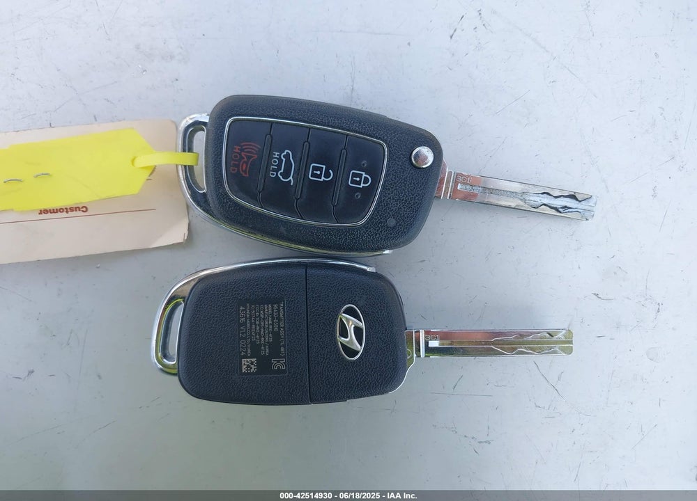 2017 HYUNDAI TUCSON VIN: KM8J33A4XHU331103