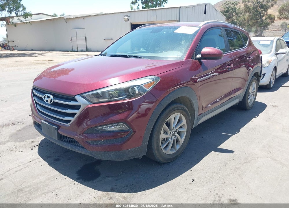 2017 HYUNDAI TUCSON VIN: KM8J33A4XHU331103