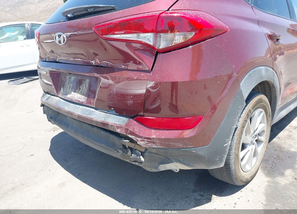 2017 HYUNDAI TUCSON VIN: KM8J33A4XHU331103