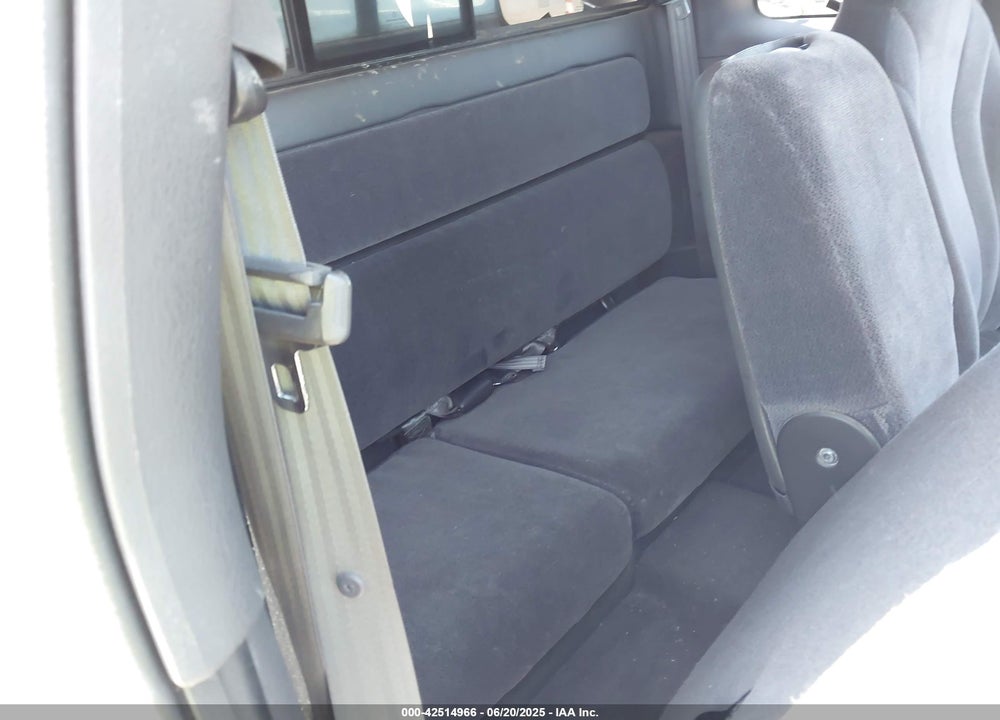2000 DODGE DAKOTA SLT/SPORT VIN: 1B7GL22N7YS796224