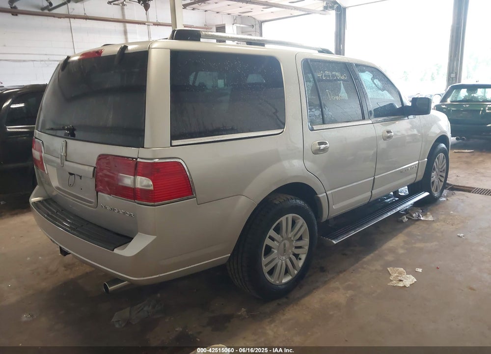 2007 LINCOLN NAVIGATOR ULTIMATE VIN: 5LMFU28547LJ18998