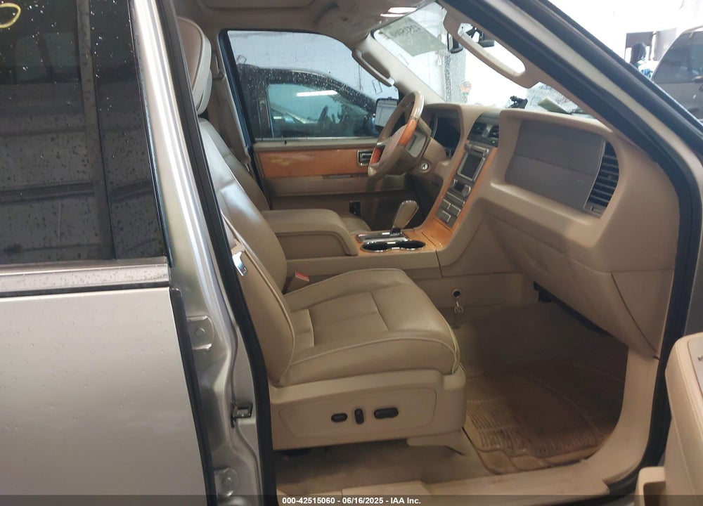 2007 LINCOLN NAVIGATOR ULTIMATE VIN: 5LMFU28547LJ18998