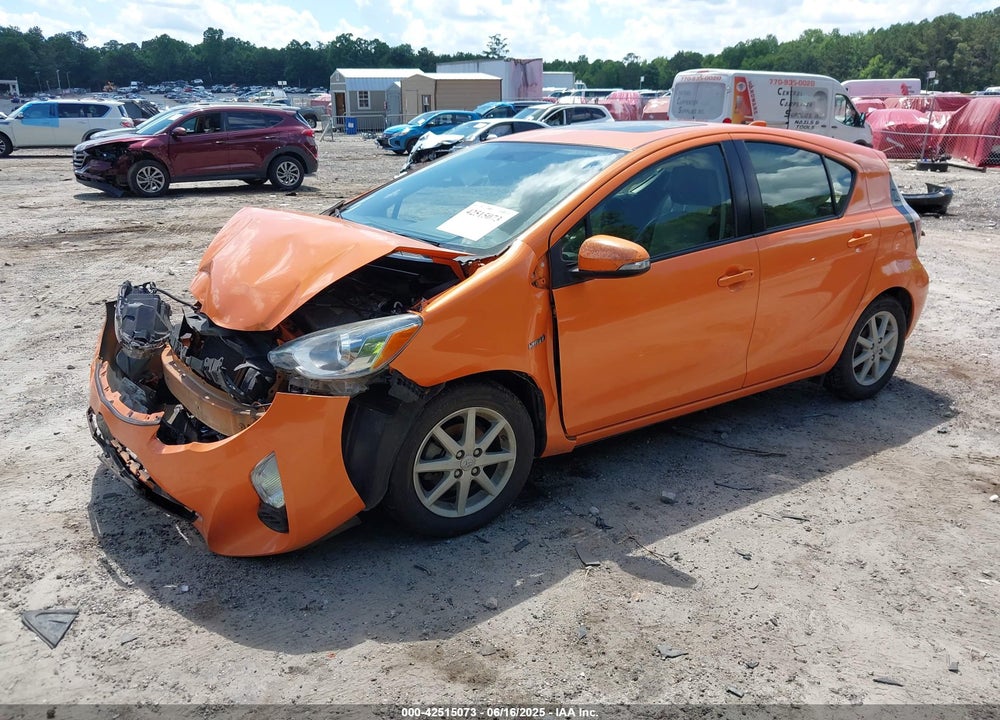 2015 TOYOTA PRIUS C VIN: JTDKDTB34F1090732
