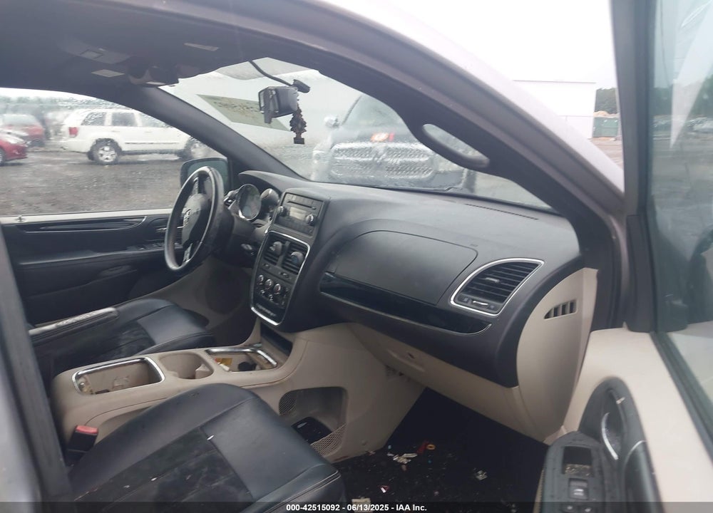 2017 DODGE GRAND CARAVAN SXT VIN: 2C4RDGCG3HR561727