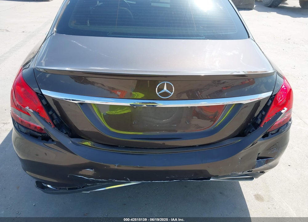 2017 MERCEDES-BENZ C 300 VIN: WDDWF4JB7HR308019