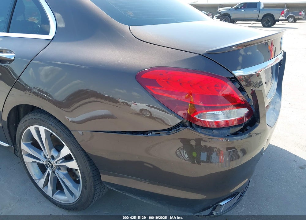 2017 MERCEDES-BENZ C 300 VIN: WDDWF4JB7HR308019
