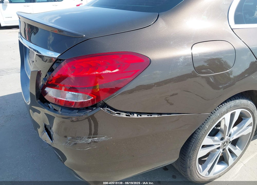 2017 MERCEDES-BENZ C 300 VIN: WDDWF4JB7HR308019